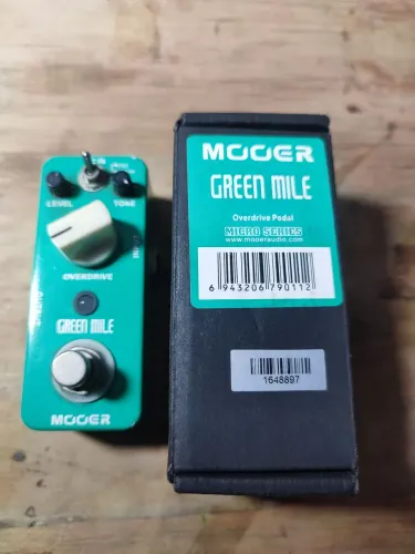 Pedal Overdrive Mooer Green Mile com caixa