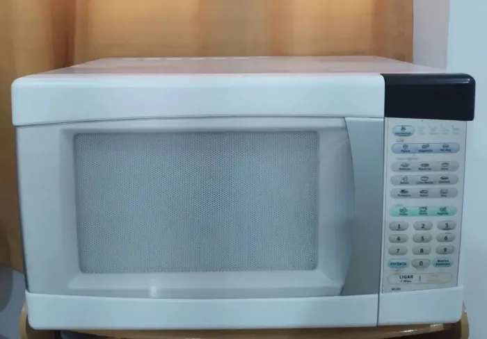 Microondas Eletrolux 28L 110v