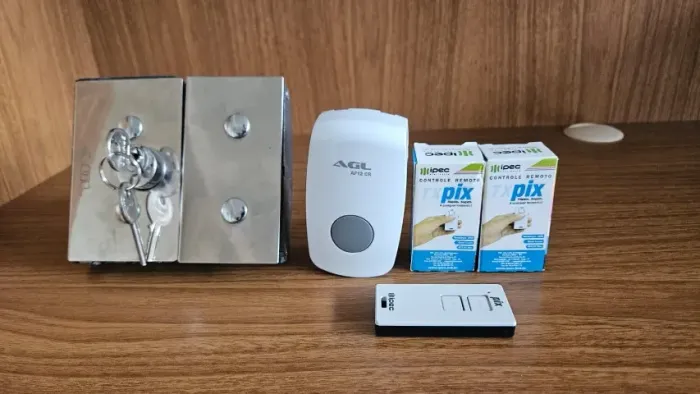 Fechadura elétrica para porta vidro/vidro