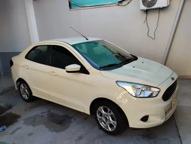 Ford KA+ Sedan 1.5 SEL 16V Flex 4P 2015