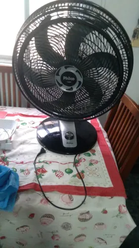 vendo 3 ventiladores 2 mondial e 1 fhilco turbo funcionando perfeitamente