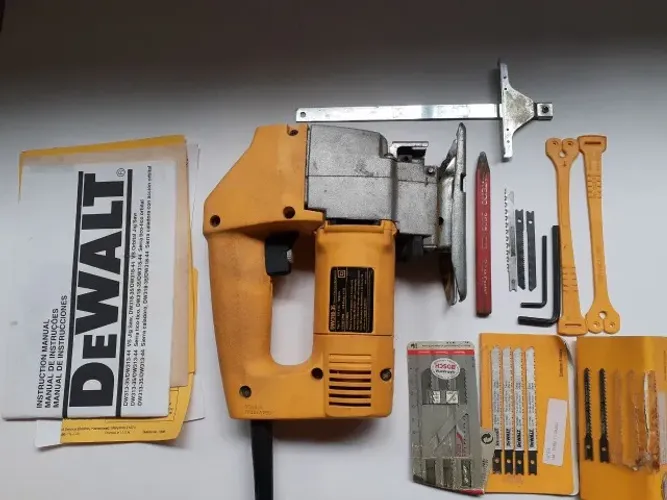 Serra Tico Tico DeWalt DW318 35