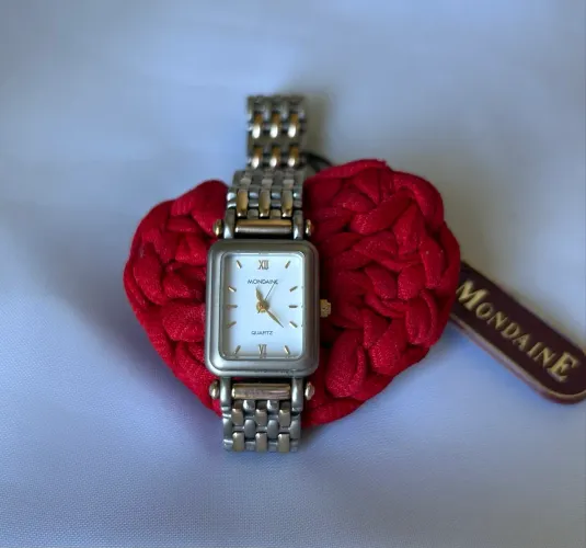 Relógio Mondaine feminino