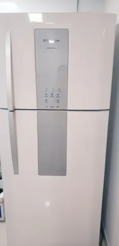 Geladeira Electrolux 553 L