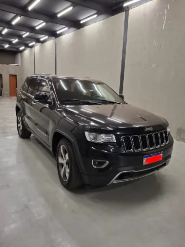 Jeep Grand Cherokee Limited 3.0 TB Dies. AUT 2015