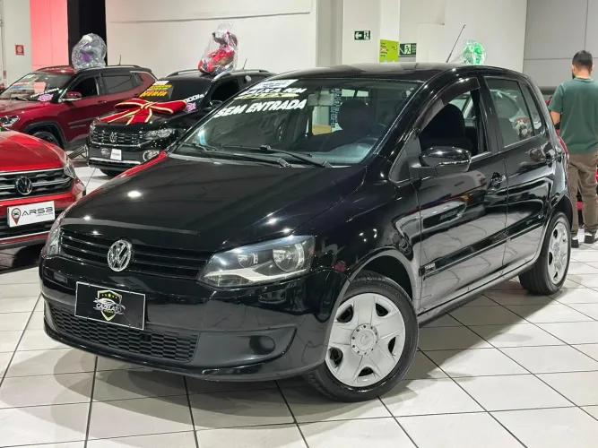 Volkswagen Fox Selecao 1.6 Total Flex 8V 5P 2013