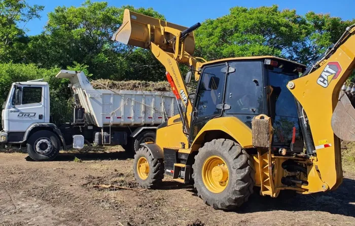 Retro escavadeira 416f2