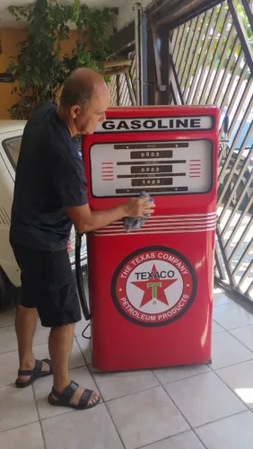 Choperia elétrica estilo bomba de combustível, capacidade 30 litros horas.