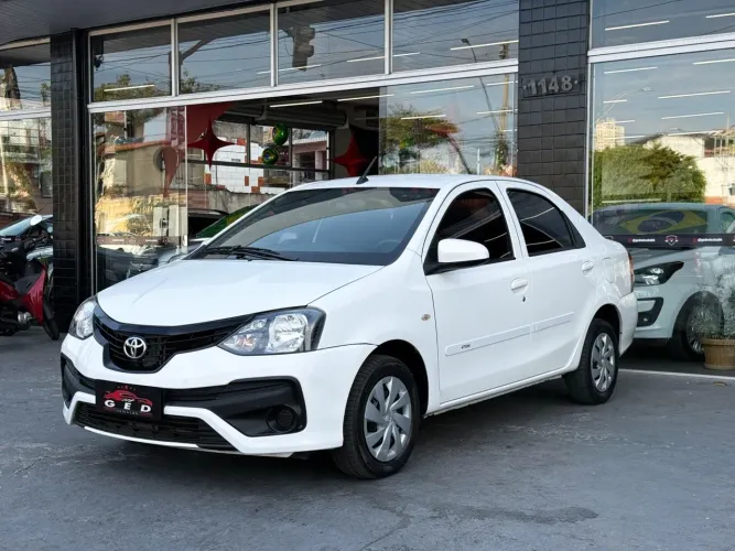 Toyota Etios X Sedan 1.5 Flex 16V 4P Aut. 2021