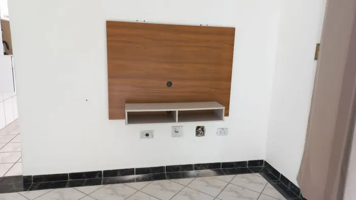 Vendo painel para TV até 49 polegadas. 