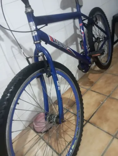 Bicicleta aro 26 cubo de rolamento e jante aéreo