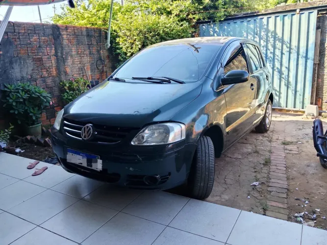 Volkswagen Fox Plus 1.0mi/ 1.0mi Total Flex 8V 4P 2005