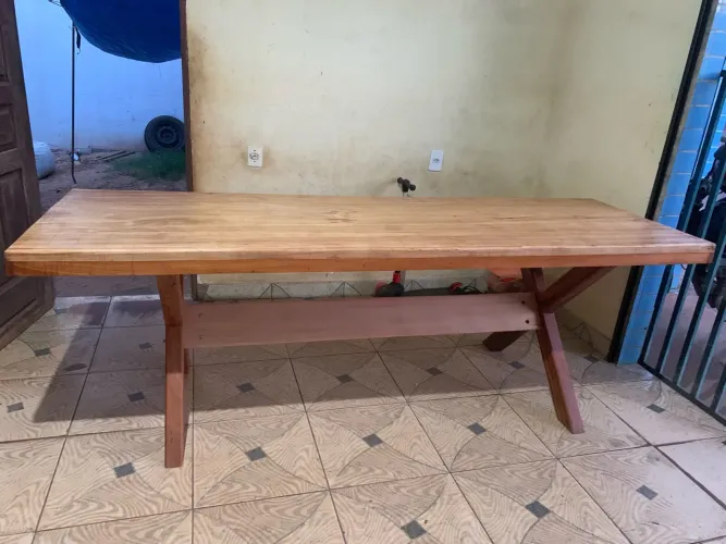 Mesa a pronta entrega
