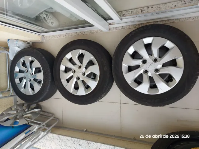 04 Rodas Aro 14 Chevrolet Completa com Pneus