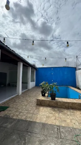 Casa de Eventos 300m² no Itapiracó com piscina e dois salões de festas