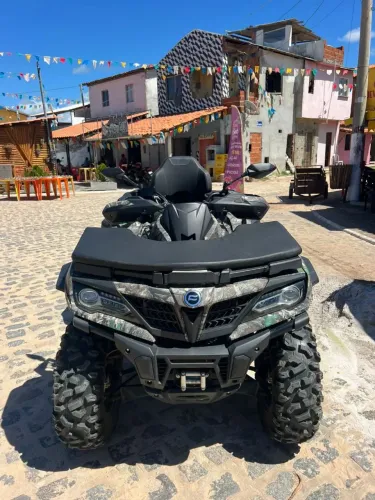 Quadriciclo CFMOTO