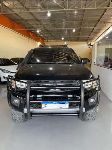 Mitsubishi L200 Triton HLS 2.4 Flex 16V CD Mec. 2014