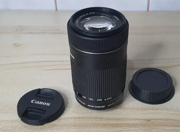 Lente Canon EF-S 55-250mm f/4-5.6 IS STM - Impecável + Kit Original Completo