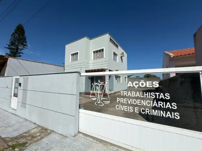 Casa em Laguna, Escritório, Próximo ao Centro. Imóvel Comercial