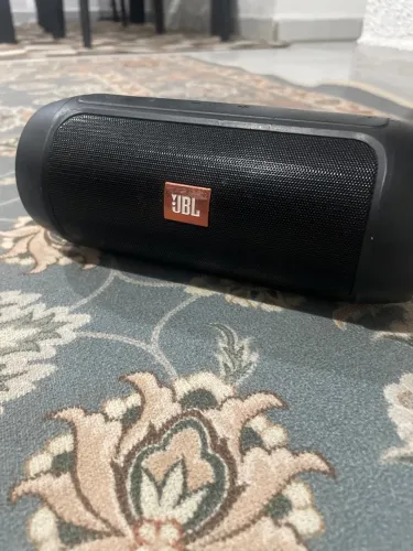 JBL Charge 2 desapega 80 reais 