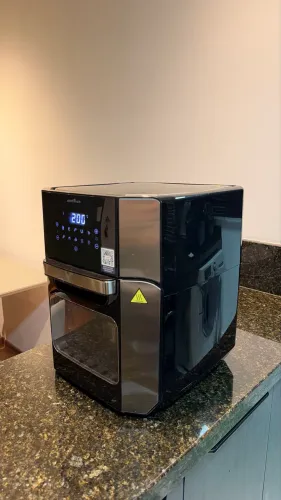 Air Fryer Oven Britânia Digital Inox - Com Acessórios (Excelente Estado)