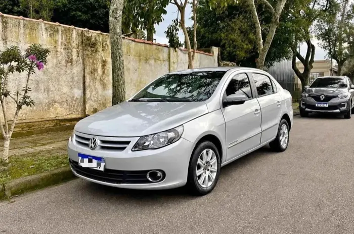 Volkswagen Voyage Comf/highli. 1.6 MI T.flex 8V 4P 2012