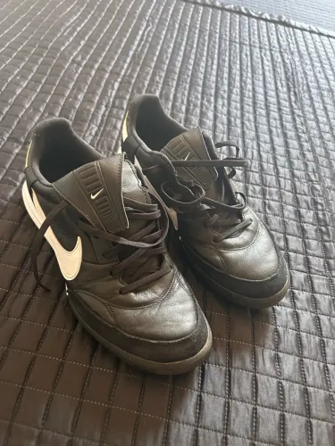 Chuteira Nike Premier 3 Society 40