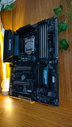 Kit i5-7600k + Placa z270x ultra Gaming + Cooler intel