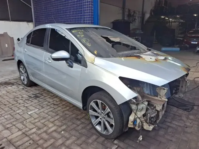 Sucata Peugeot 408 1,6 16v tph 2015