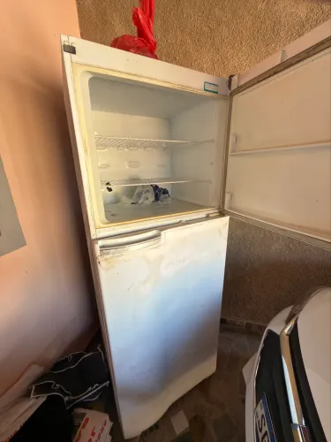Geladeira com freezer
