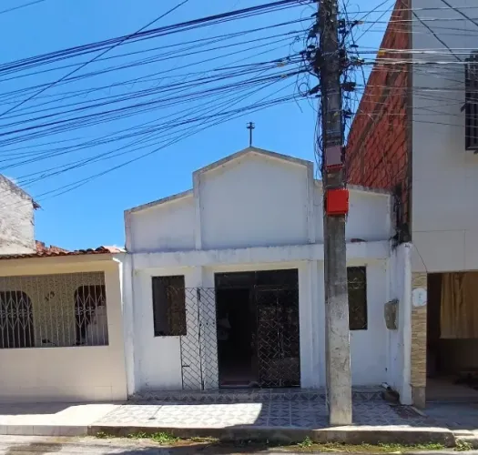 Vende se Casa na Cidade Nova