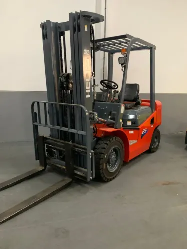 Empilhadeira Diesel