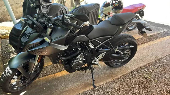 Suzuki GSX-8S 2025