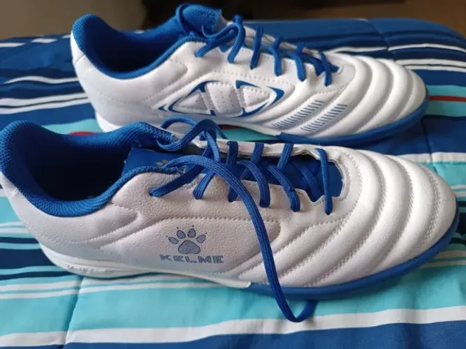 Chuteira Kelme Branca Importada