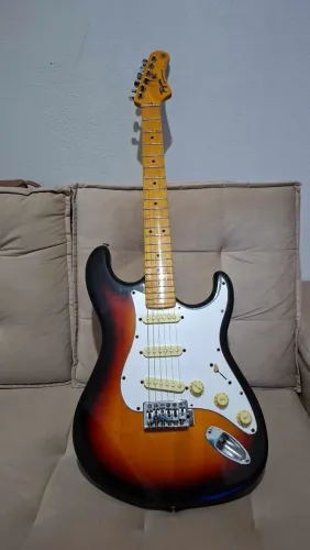 Guitarra tagima t530
