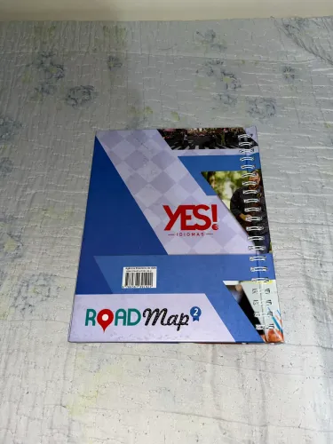 Livro de inglês YES road map 2 