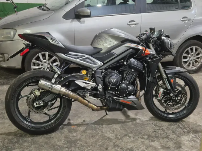Triumph street triple 765rs 2023 modelo novo