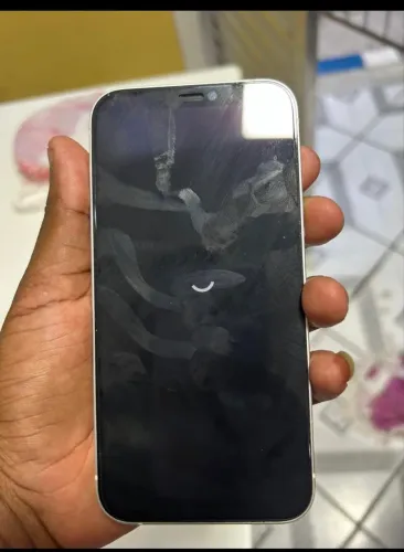 IPHONE 12