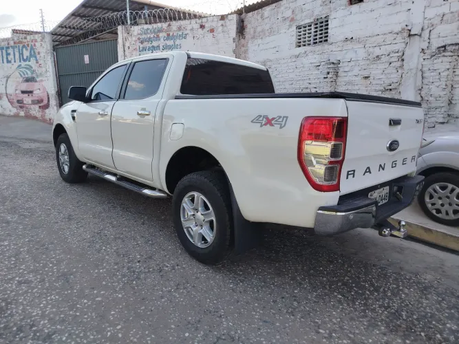 Ford Ranger XLT 3.2 20V 4X4 CD Diesel Aut. 2015