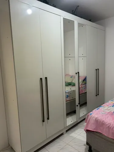 Guarda roupa , geladeira , sofá , fogão , gás Pra vender Logo !!