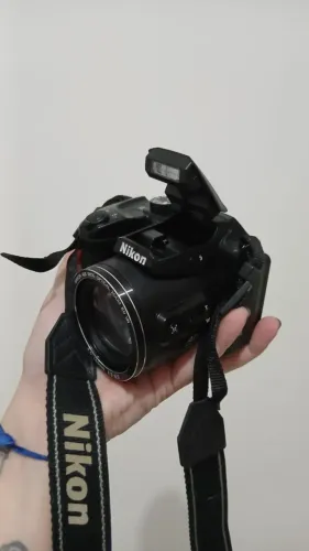Nikon Coolpix B500 - Zoom 40x - Full HD - Wi-Fi - 4 pilhas novas
