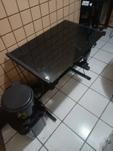 Mesa escrivaninha vidro preta