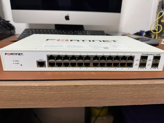 Fortinet FortiSwitch 124E atualizado