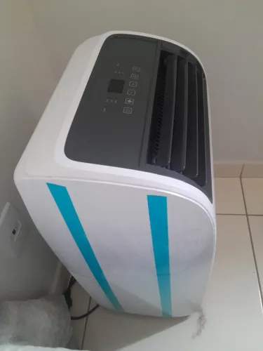 Ar-condicionado Portátil Rheem 12000btus Frio 220v Branco 1 unidade