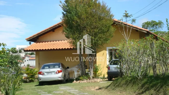 Casa para Venda no Centro - Salesópolis/SP