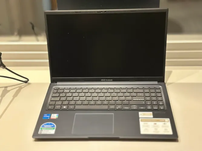 Notebook ASUS VivoBook i5 12ª Geração | 12GB RAM | SSD NVMe | Excelente Estado