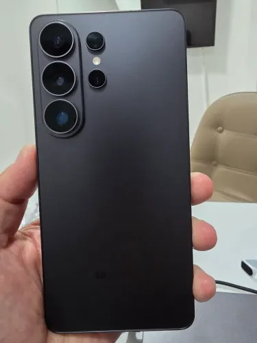 S26+ ULTRA BLACK