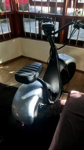 Scooter elétrica Novíssima