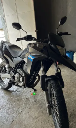 Honda XRE 300 (Leilão)