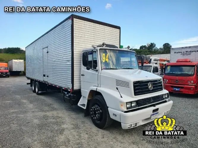 Mercedes Benz L1621 Truck Baú 
